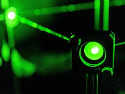 Laser zeleny